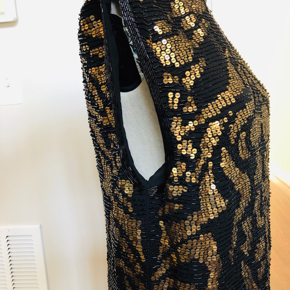 HEAVILY BEADED SEQUIN EMBELLISHED OPEN BACK KEYHOLE/OPEN UNDERARM BOXY DRESS - Picture 5 of 9
